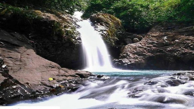 Air Terjun Lubuak Tampuruang: Permata Alam Tersembunyi